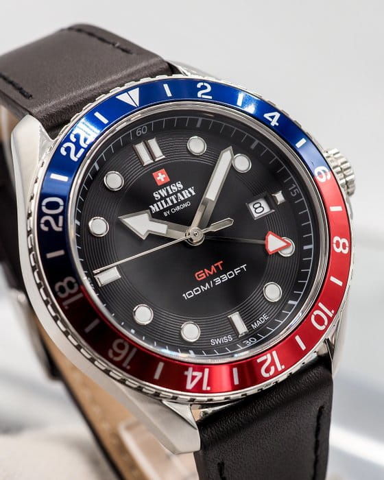 Swiss Military by Chrono Swiss Military by Chrono Quartz GMT SM34095.04 , наручные мужские часы фото под углом