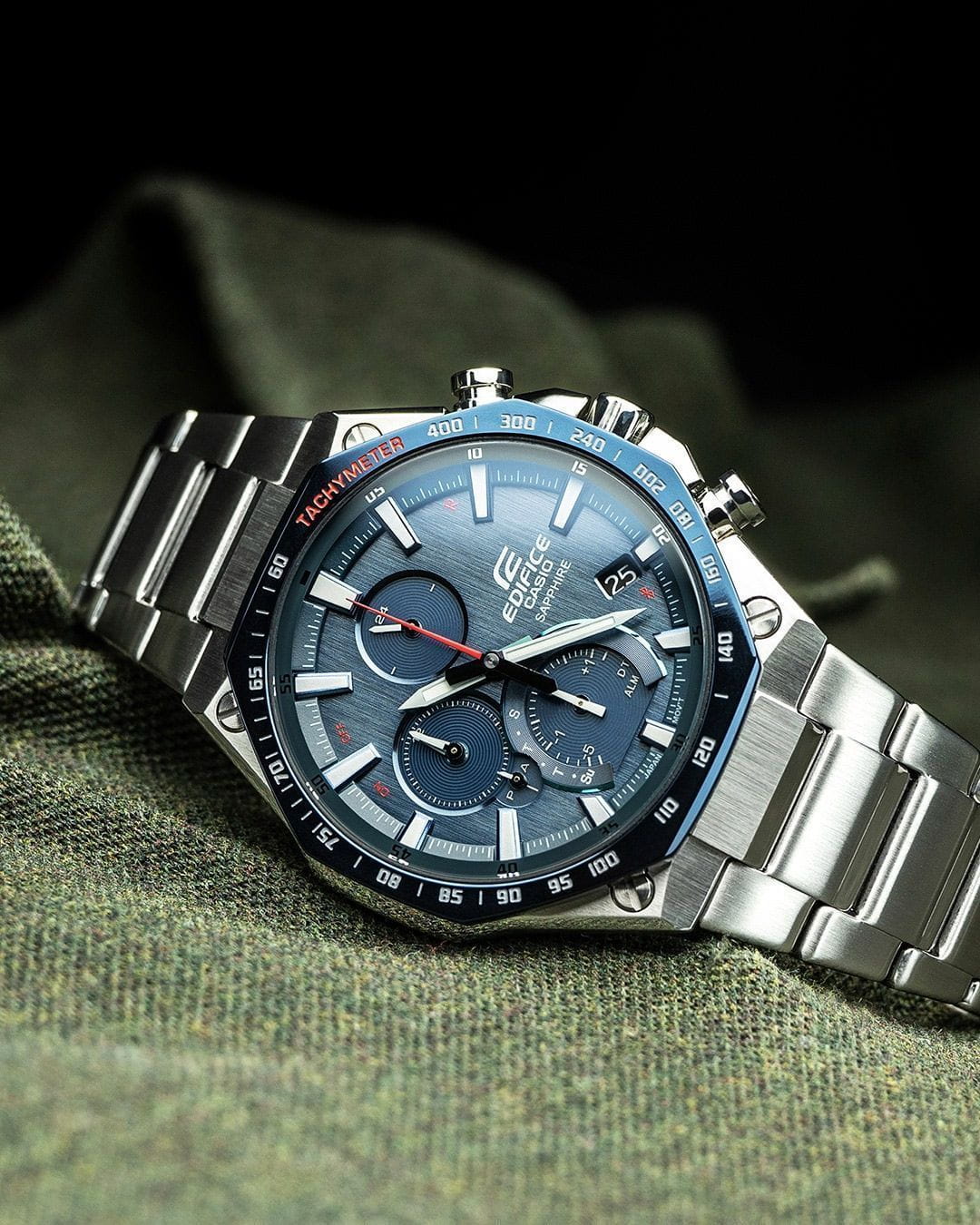 Casio Casio Edifice EQB-1100XDB-2A мужские часы синий циферблат на запястье