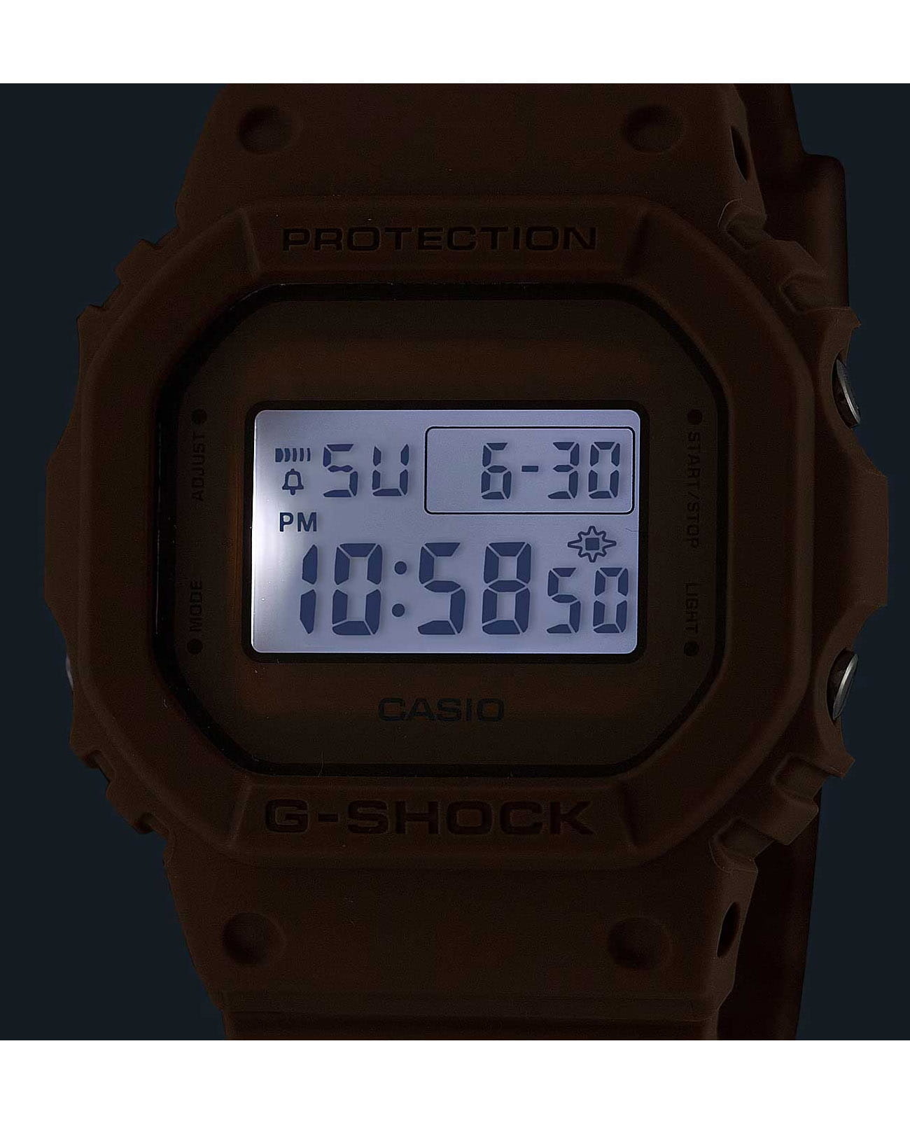 Casio DW-5600NC-5 мужские часы застежка крупным планом