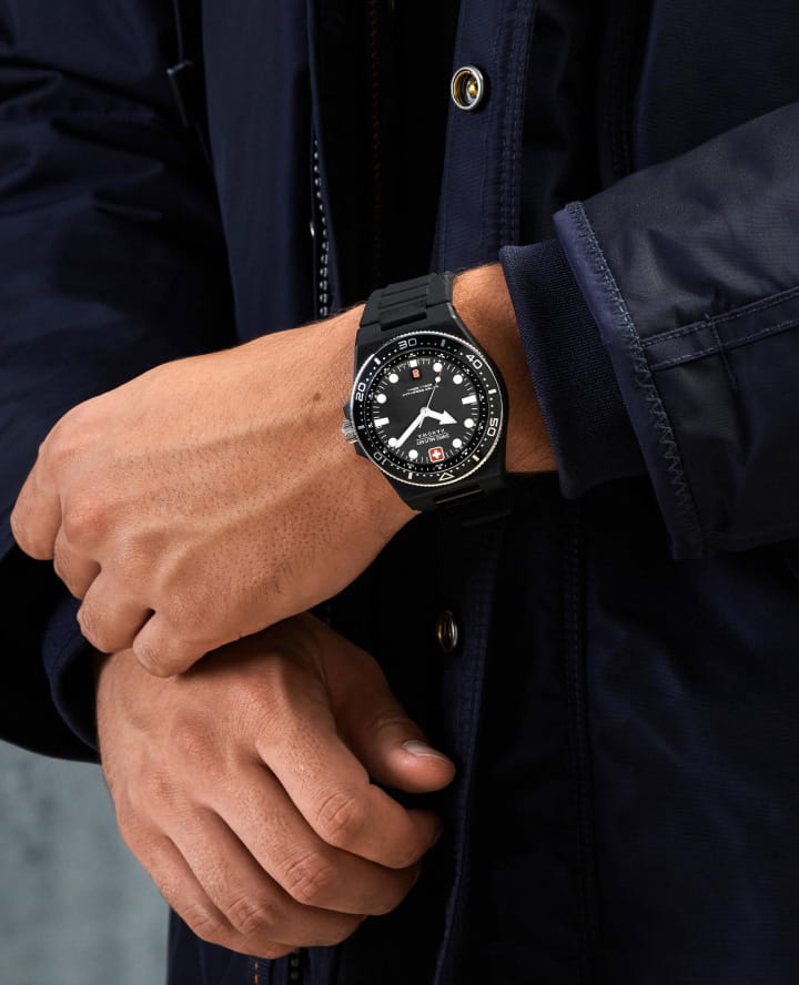 Swiss Military Hanowa Swiss Military Hanowa Ocean Pioneer SMWGN0001180,  швейцария мужские часы на браслете силикон боковой вид