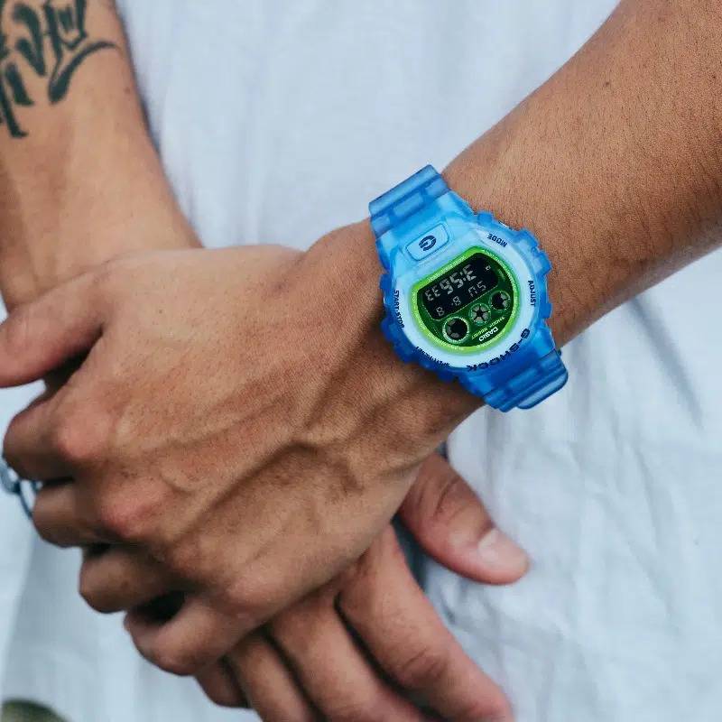Casio Casio G-Shock DW-6900LS-2ER , наручные мужские часы фото под углом