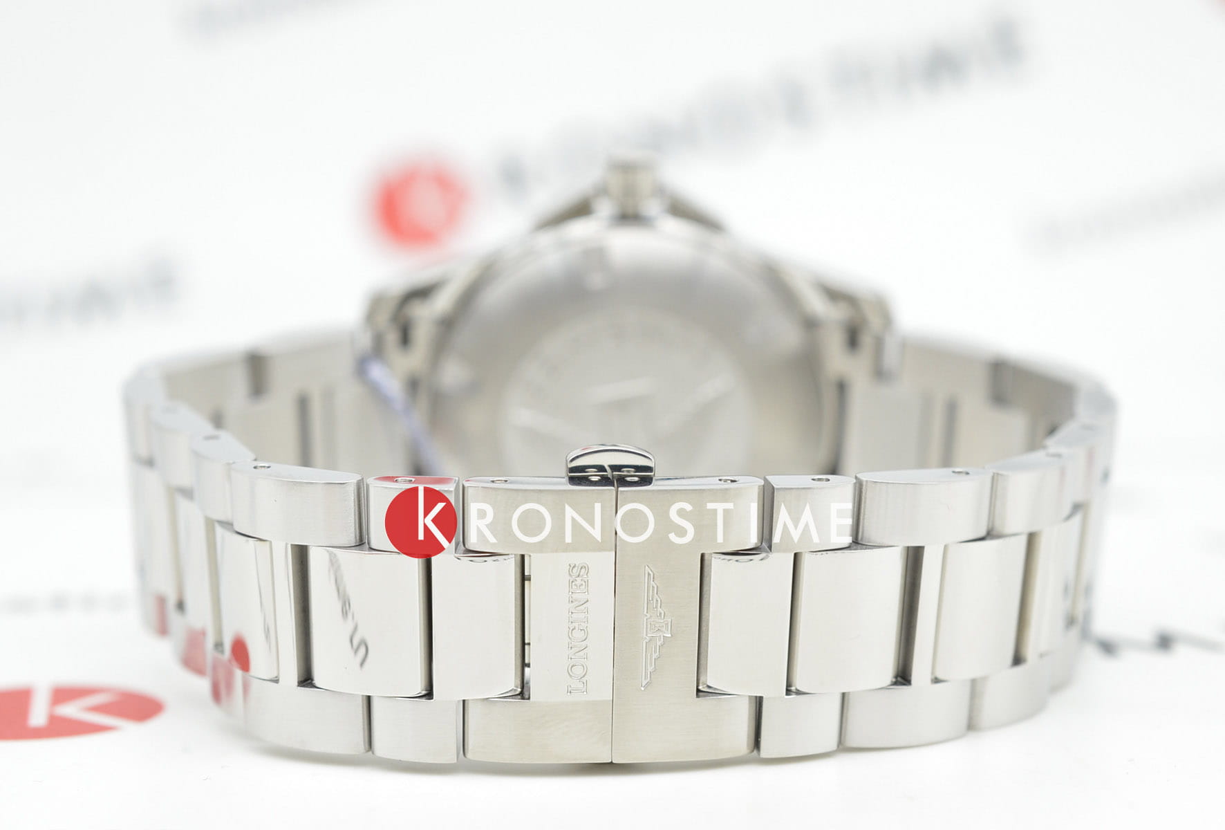 Longines Longines Conquest L3.759.4.96.6 кварцевые мужские часы часы крупный план синий циферблата