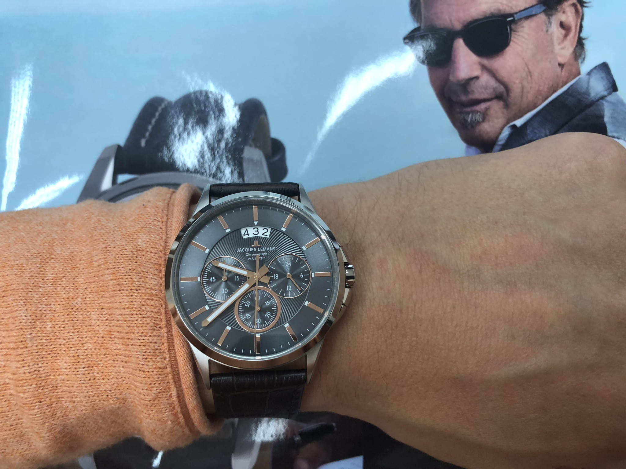 Jacques Lemans Jacques Lemans 1-1542H мужские часы черный циферблат на запястье