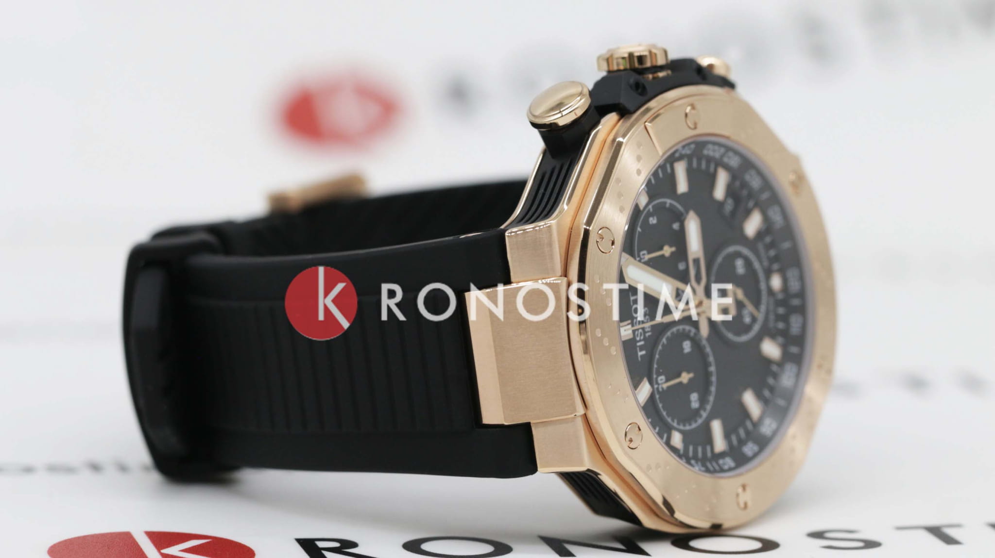 Tissot T1414173705100 мужские часы застежка крупным планом