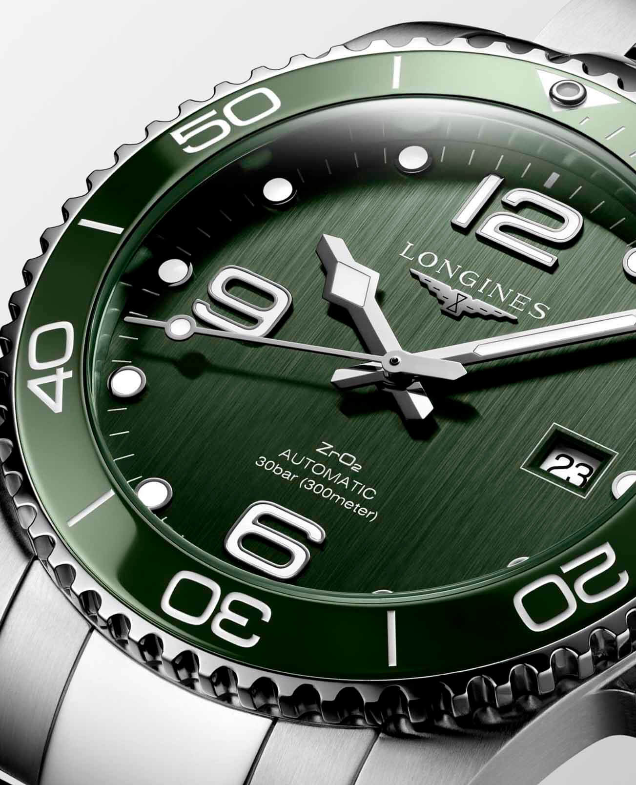 Longines Longines HydroConquest L3.785.4.06.6, hydroconquest швейцария мужские часы на браслете нержавеющая сталь боковой вид