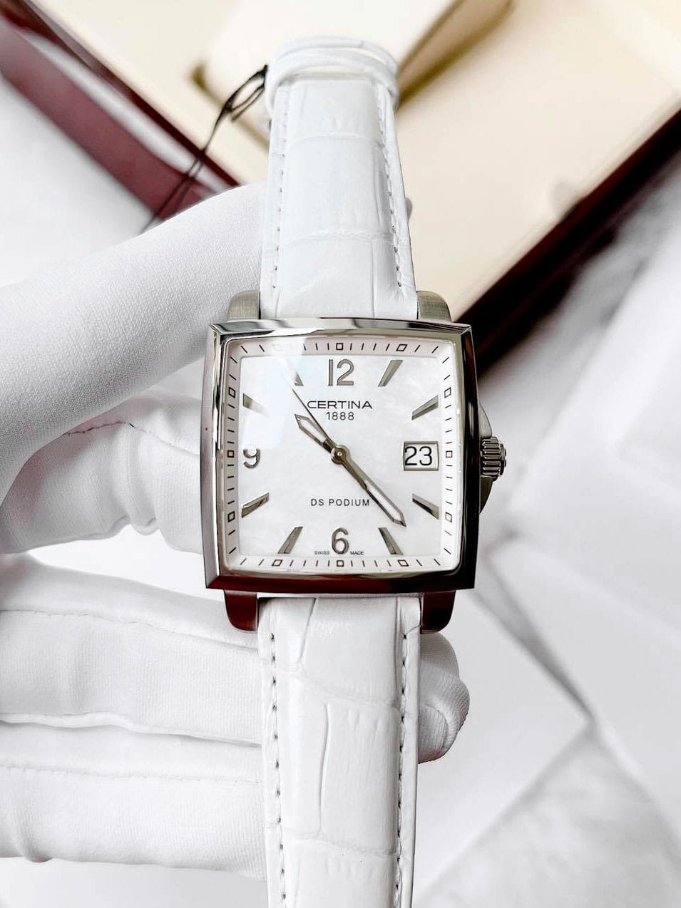 Certina Certina DS Podium C001.310.16.117.00, ds podium швейцария женские часы на браслете кожаный боковой вид
