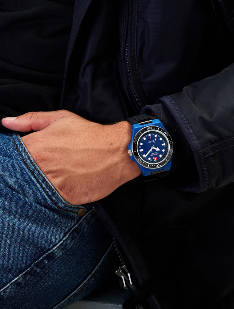 Swiss Military Hanowa Swiss Military Hanowa Ocean Pioneer SMWGN0001184 , наручные мужские часы фото под углом