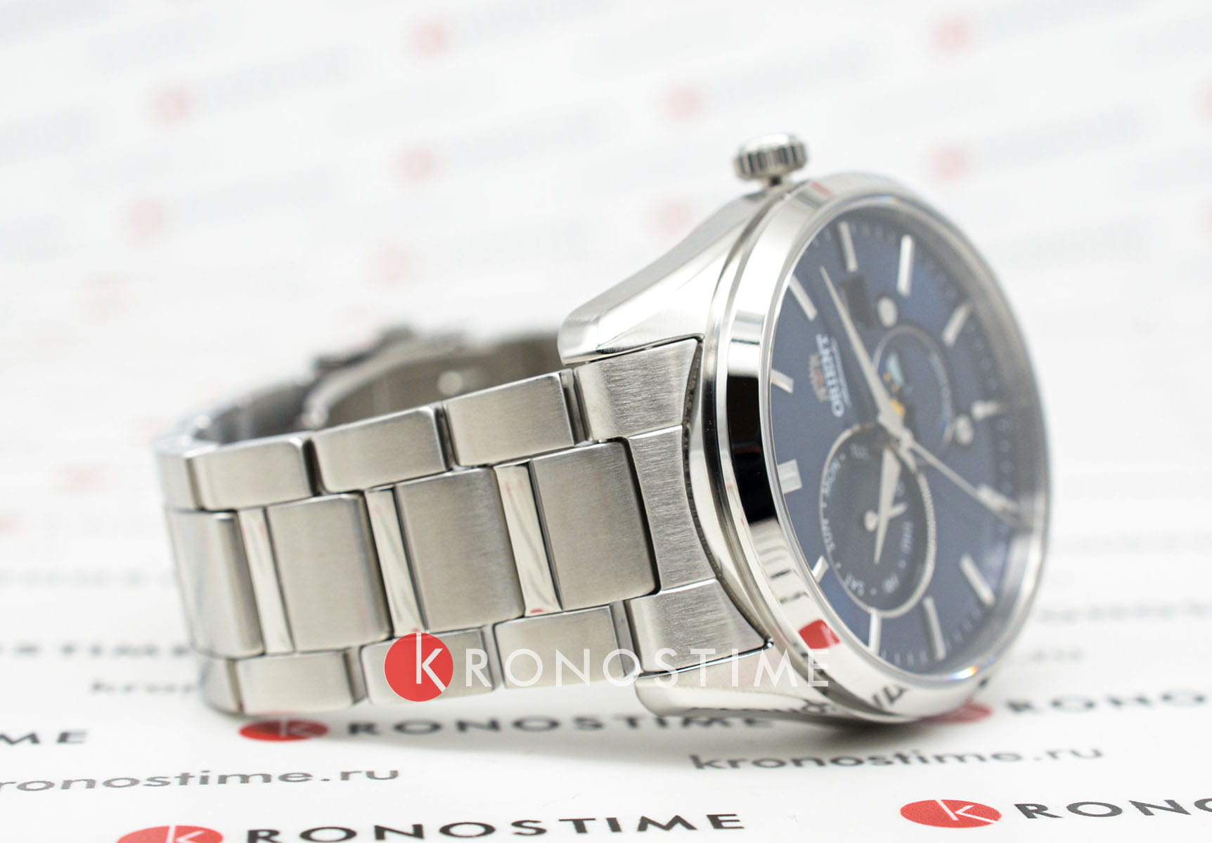 Orient Orient Sun & Moon RA-AK0303L (RN-AK0303L), sun and moon япония мужские часы на браслете нержавеющая сталь боковой вид
