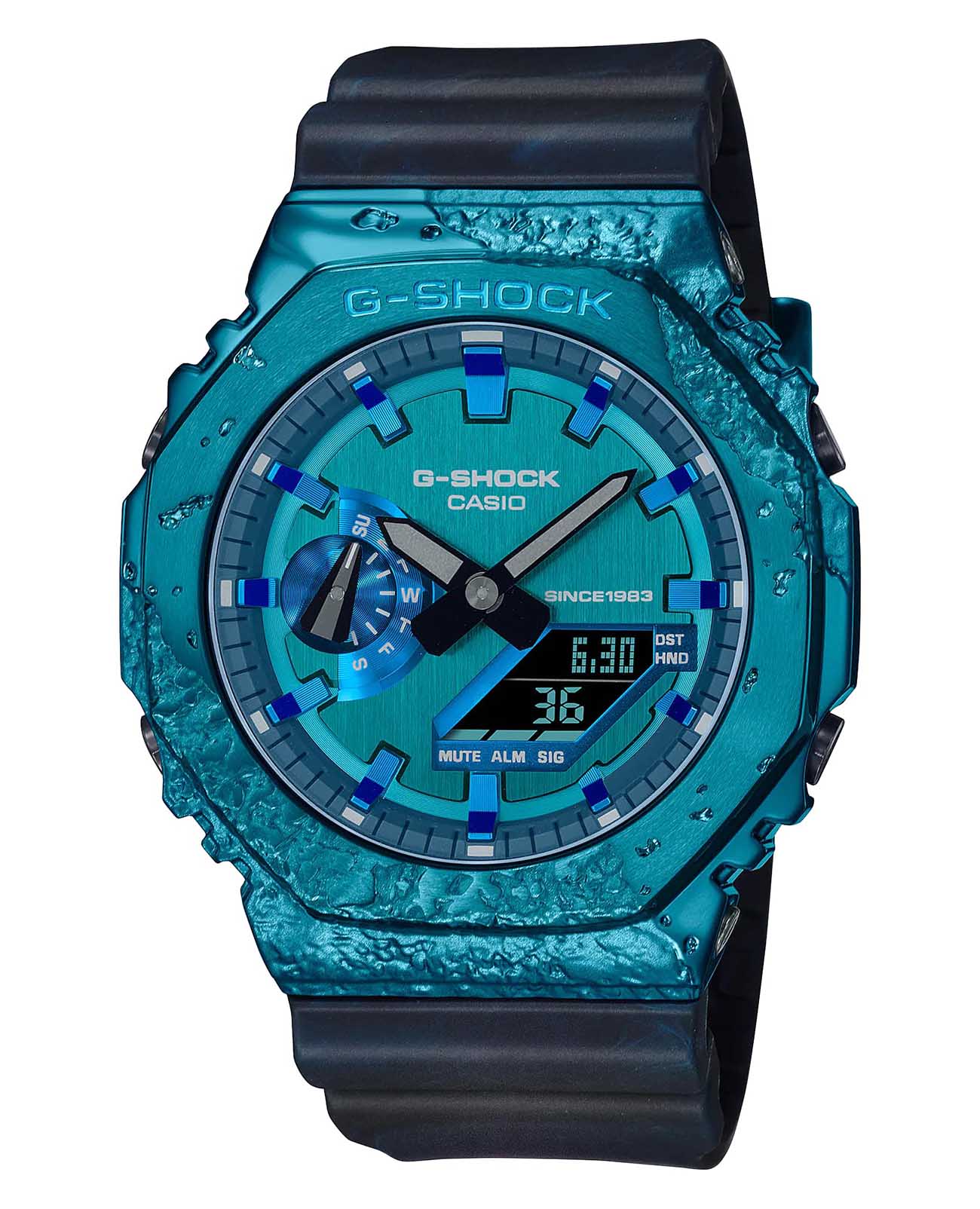 Casio Casio G-Shock GM-2140GEM-2A лимитированной серии GM-2140GEM-2A электронные мужские часы бирюзовый циферблат, браслет пластик — вид спереди