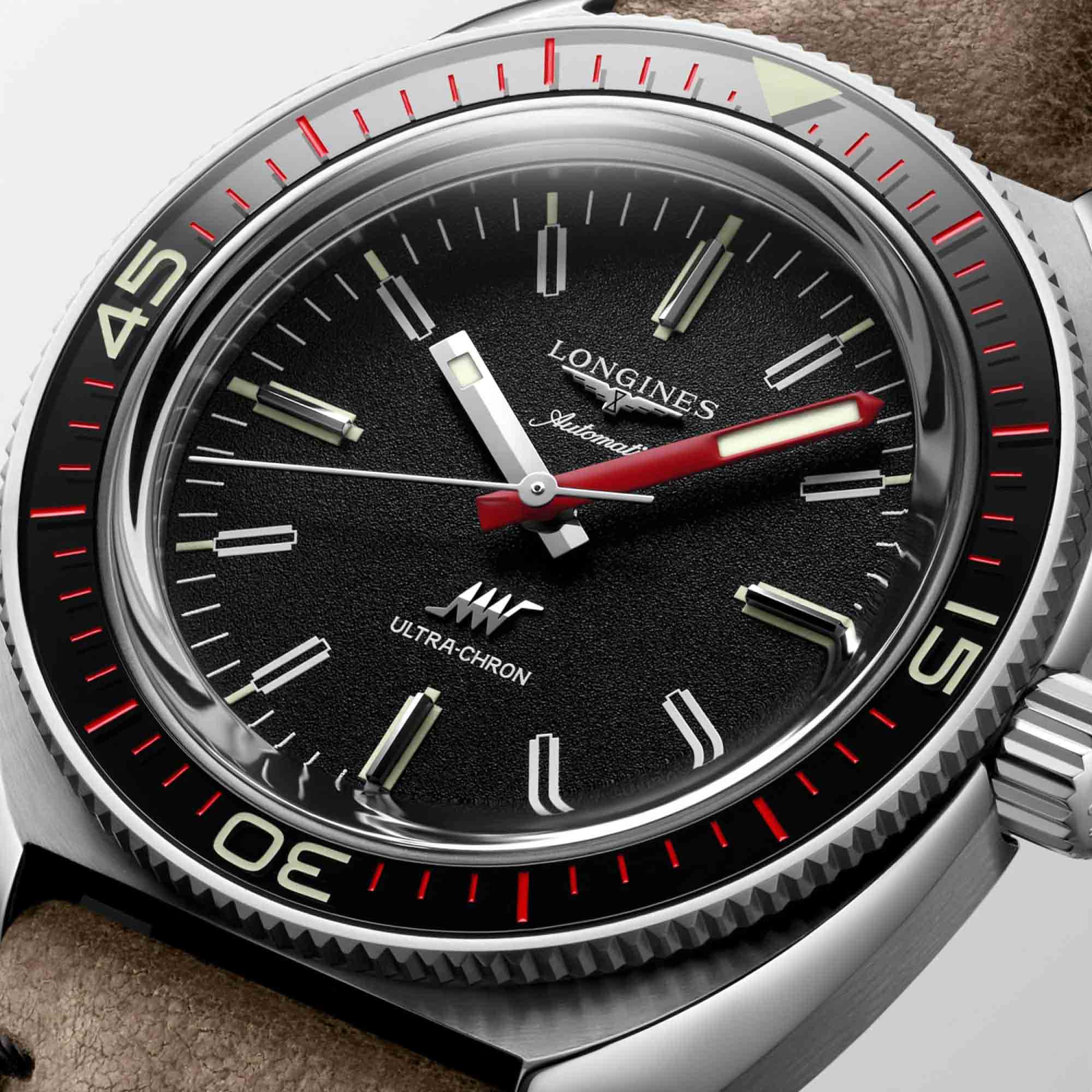 Longines Longines Ultra‑Chron L2.836.4.52.2 механические мужские часы часы крупный план черный циферблата