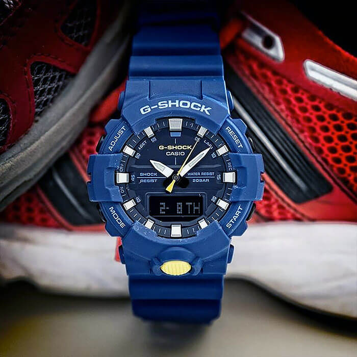 Casio Casio G-Shock GA-800SC-2A модель GA-800SC-2A - комплект поставки Casio: часы, коробка и документация