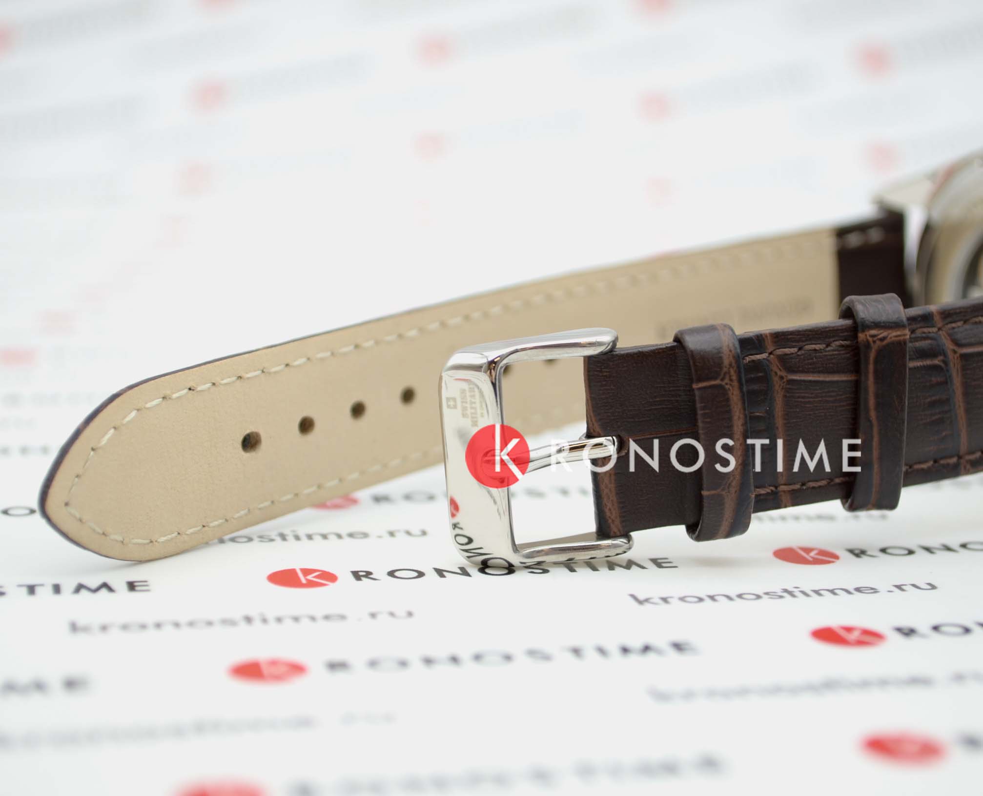 Swiss Military by Chrono Swiss Military by Chrono Automatic Collection SMA34085.15 механические мужские часы часы крупный план синий циферблата