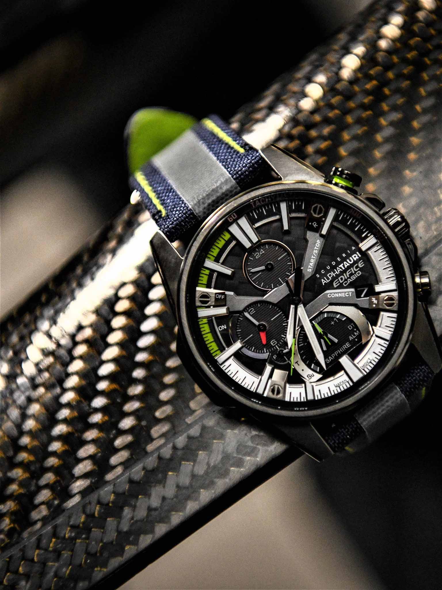 Casio Casio Edifice Scuderia Alpha Tauri Limited Edition EQB-1200AT-1A модель EQB-1200AT-1A япония наручные часы