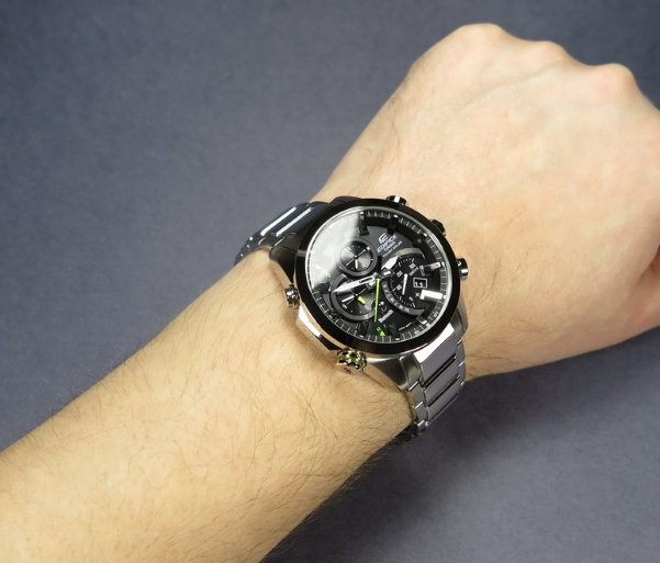 Casio Casio Edifice EQB-500D-1A автокварц (кинетик) мужские часы часы крупный план черный циферблата