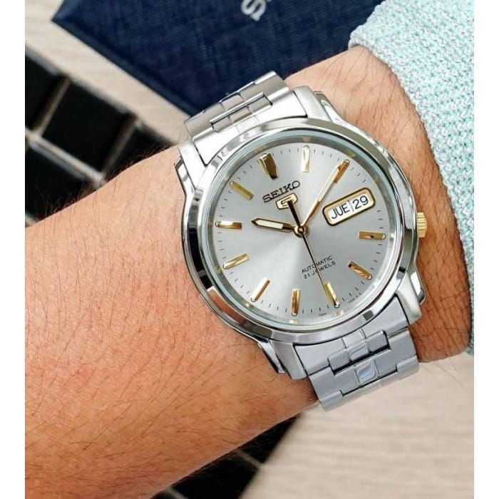 Seiko Seiko 5 Regular SNKK67K1 , наручные мужские часы фото под углом