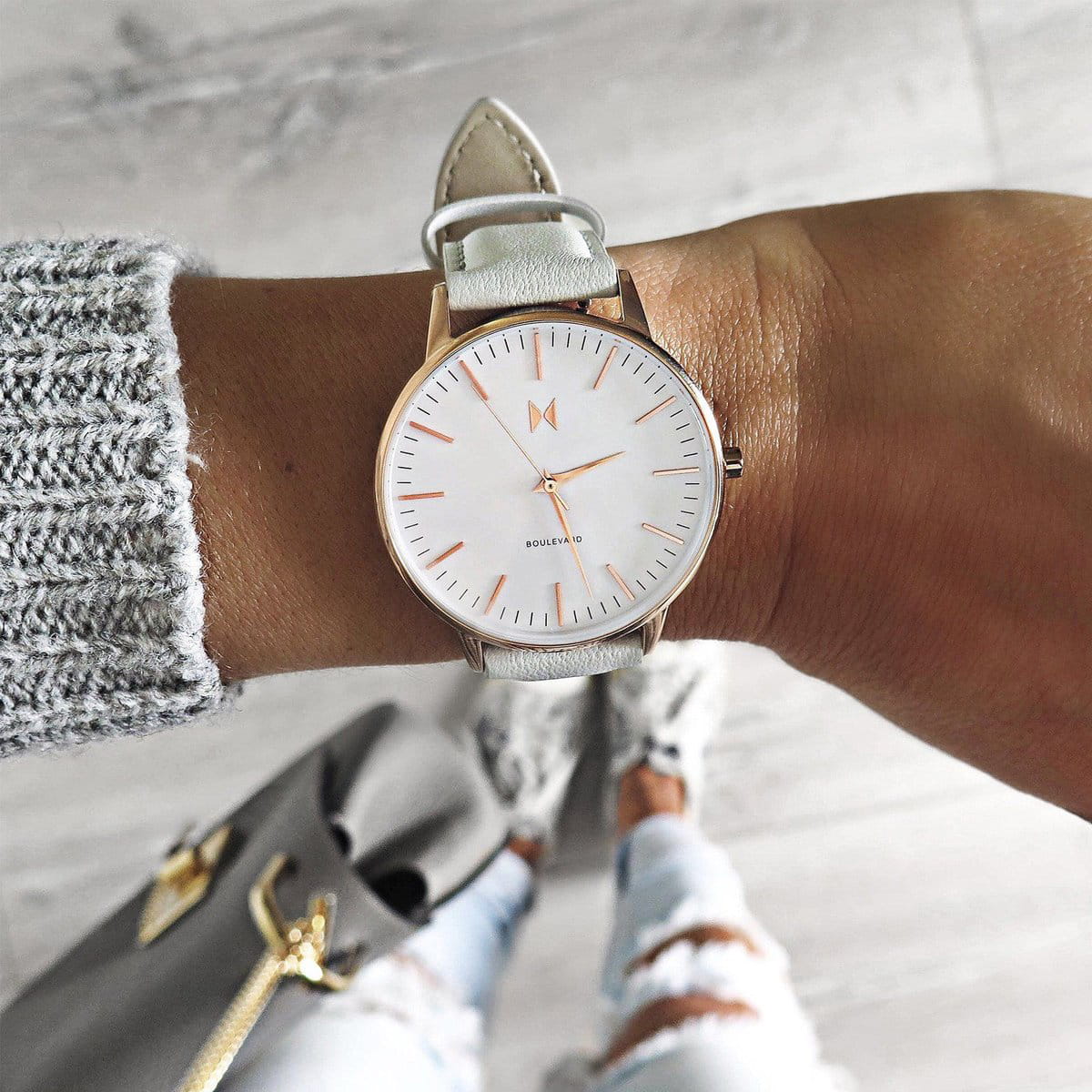 Оригинальные часы MVMT MVMT Boulevard D-MB01-RGGR кварцевые калибр механизма  общий вид