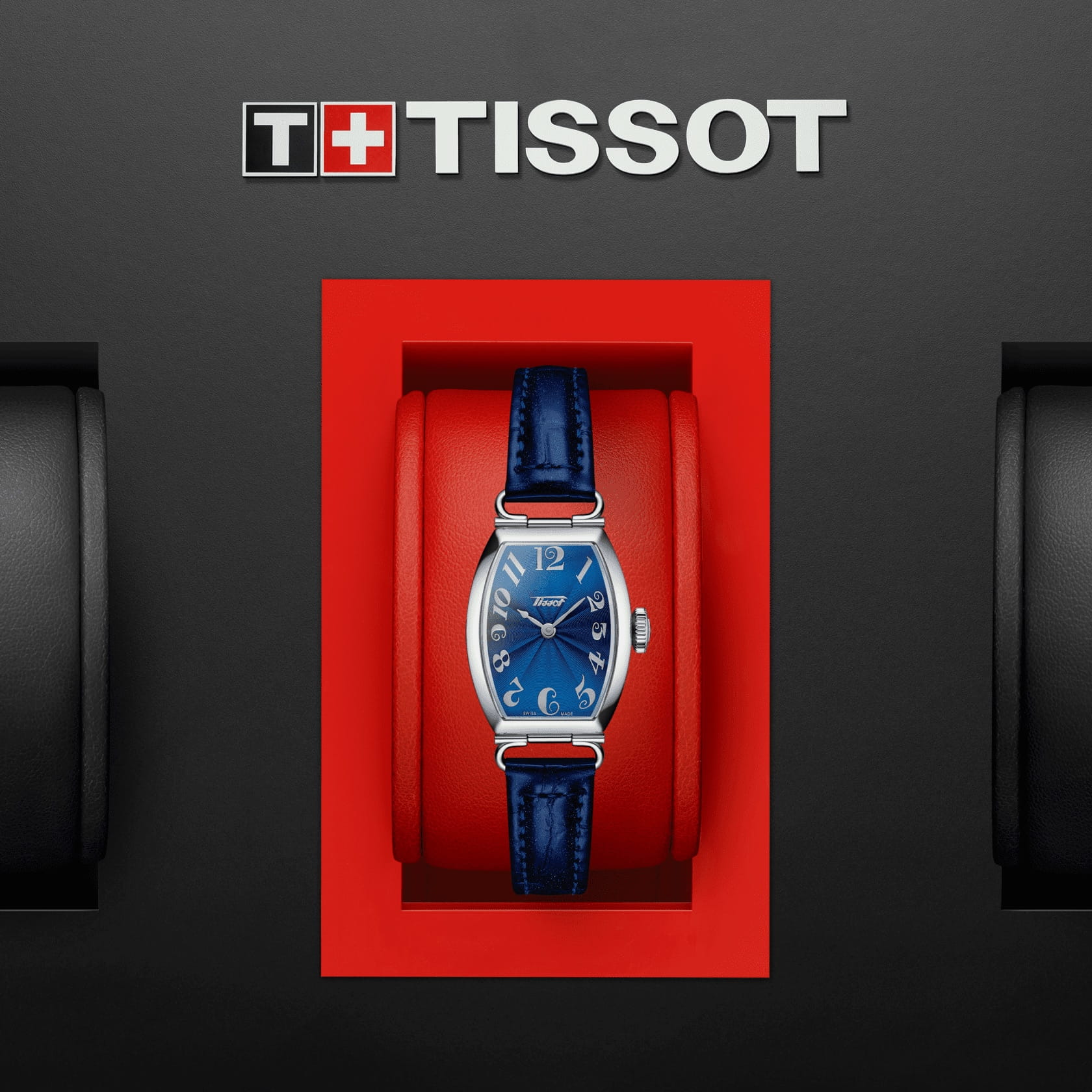 Tissot T1281091604200 женские часы застежка крупным планом