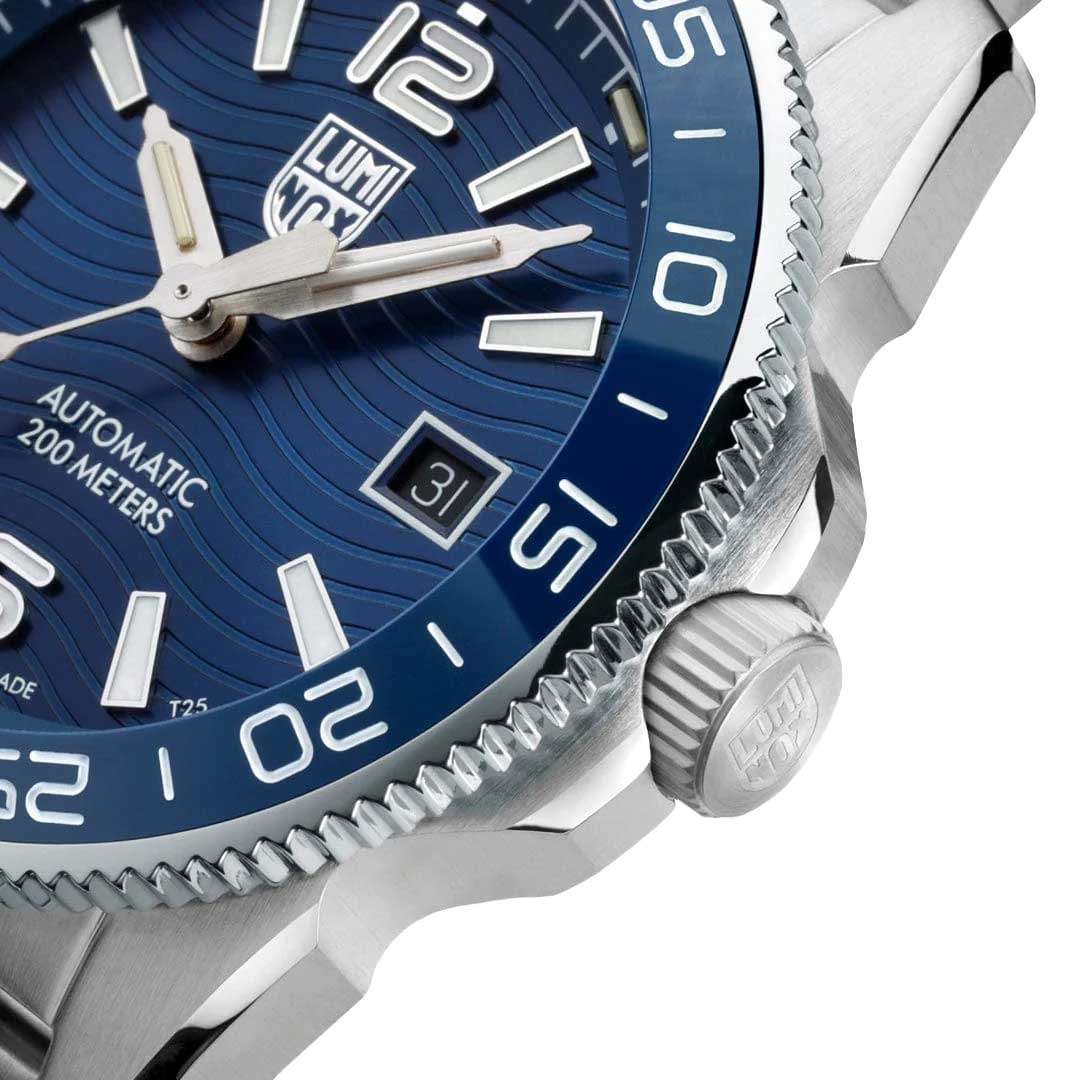 Оригинальные часы Luminox Luminox Pacific Diver XS.3104 механические калибр механизма sellita sw220-1 общий вид