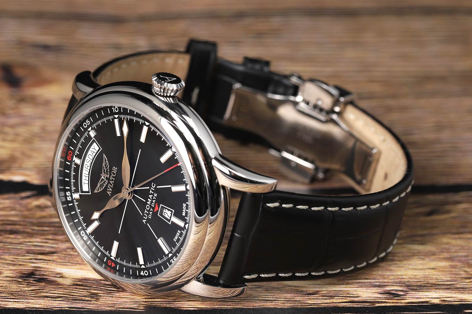 Оригинальные часы Aviator Aviator Douglas Day-Date V.3.20.0.142.4 механические калибр механизма eta 2834-2 общий вид