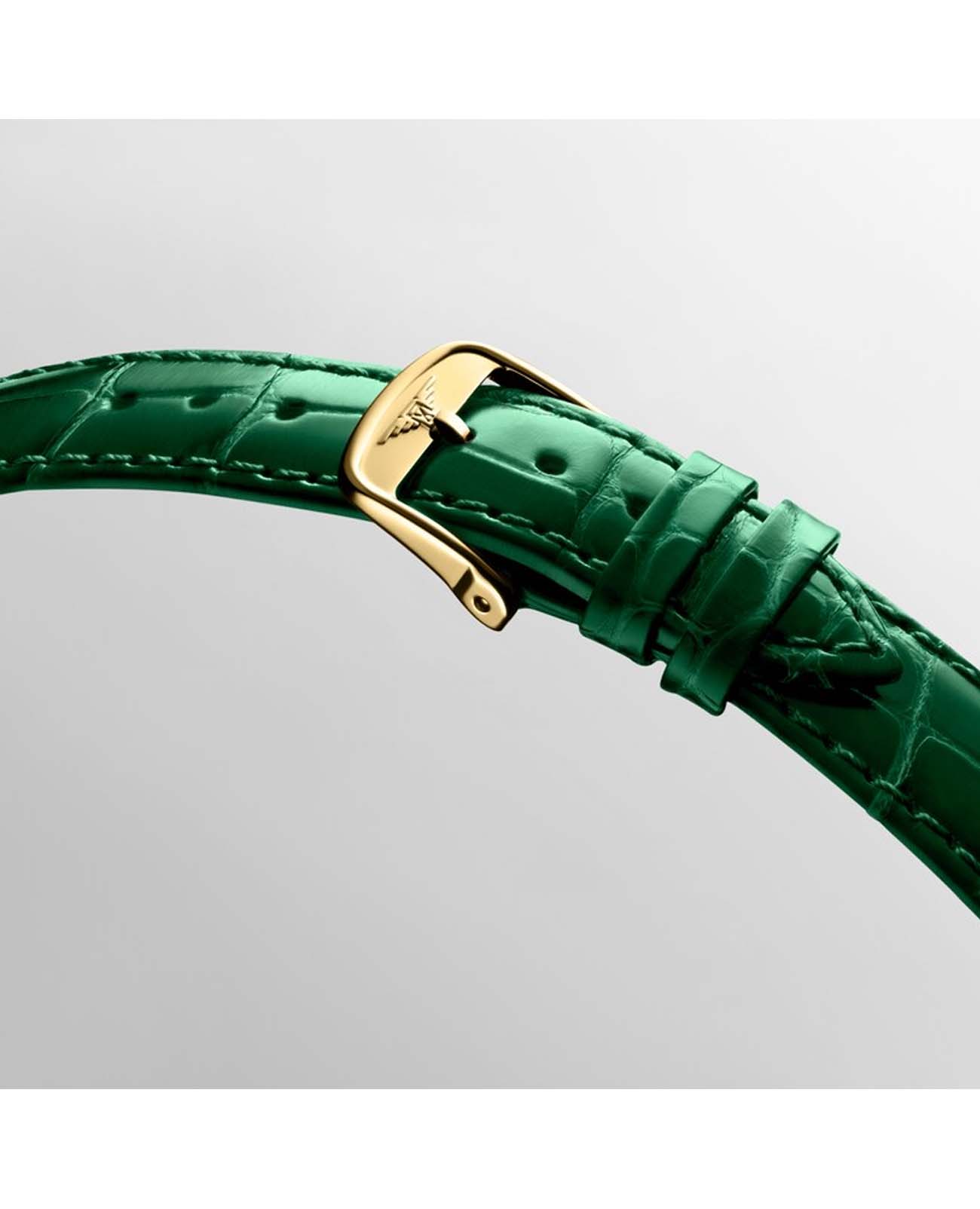 Longines L52556952 женские часы застежка крупным планом