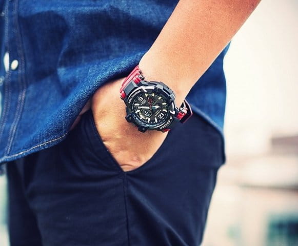 Casio Casio G-Shock GPW-1000RD-4A мужские часы черный циферблат на запястье
