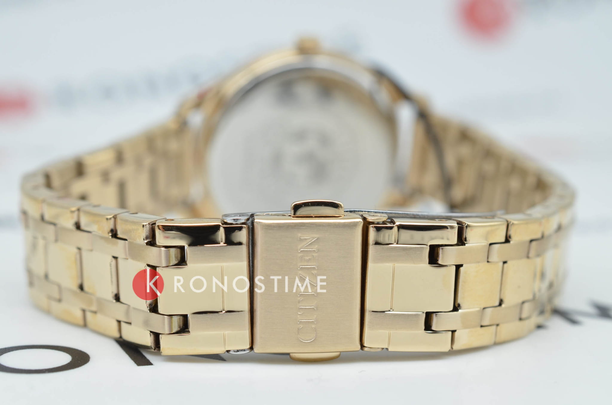 Citizen Citizen Eco-Drive EM0503-75X кварцевые женские часы часы крупный план розовый циферблата