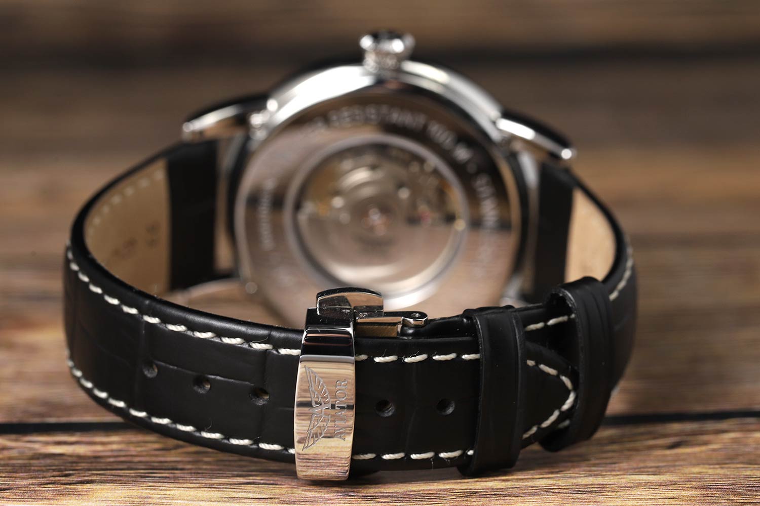 Aviator Aviator Douglas Day-Date V.3.20.0.142.4 механические мужские часы часы крупный план белый циферблата