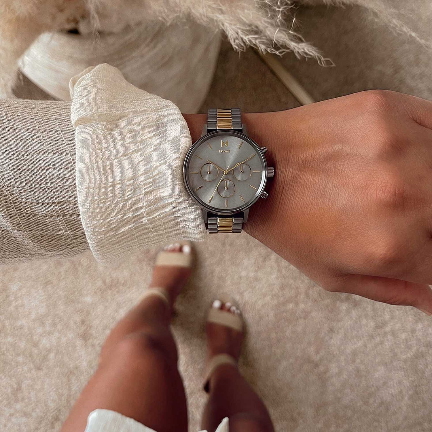 MVMT MVMT Nova Honey Smoke 28000177-D , наручные женские часы фото под углом