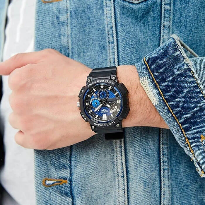 Casio Casio Collection MCW-200H-2AVDF (MCW-200H-2A) , наручные мужские часы фото под углом