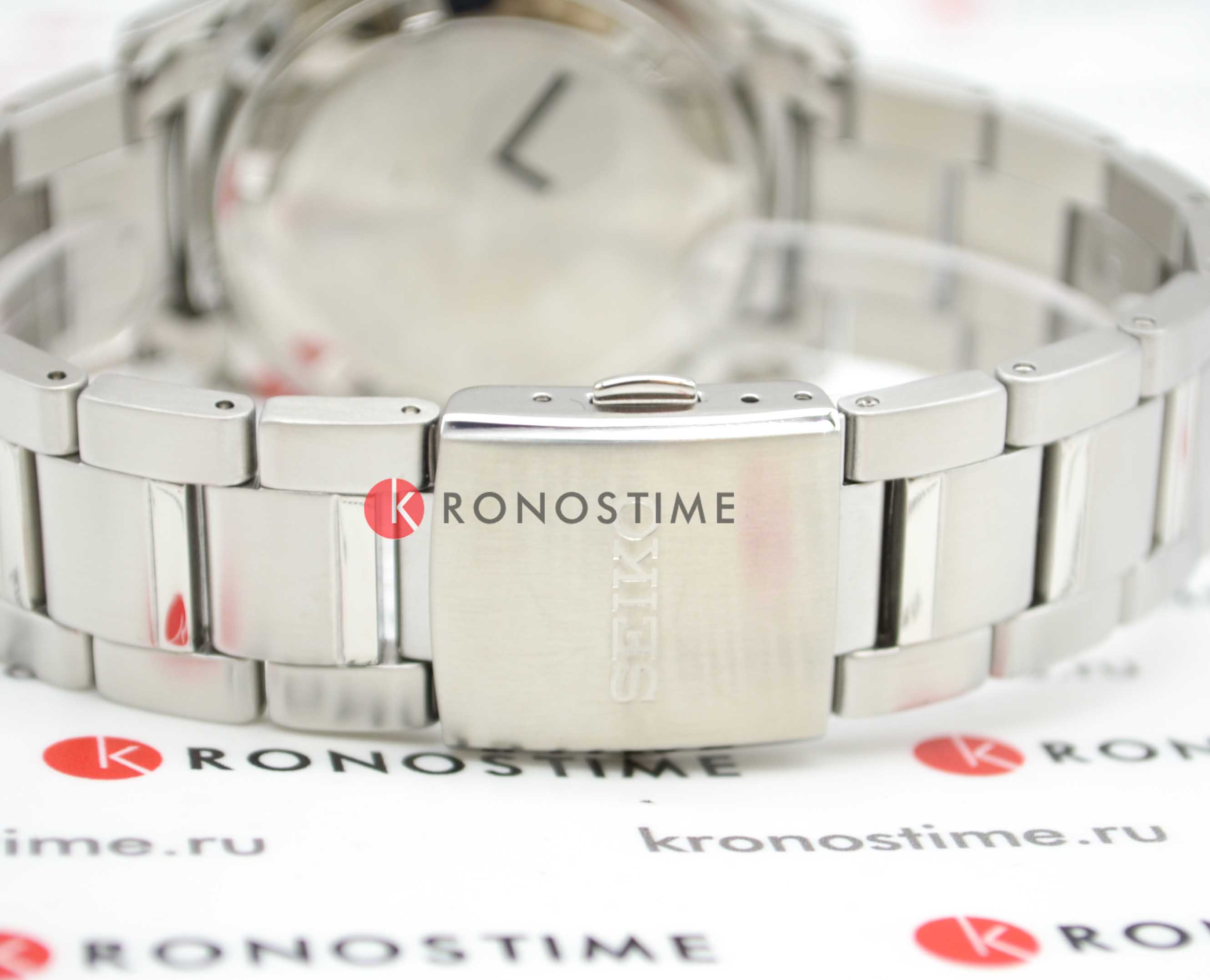 Seiko SSB413P1  мужские часы застежка крупным планом