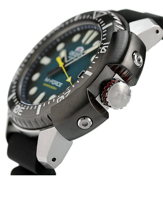 Orient RA-AC0L04L мужские часы застежка крупным планом