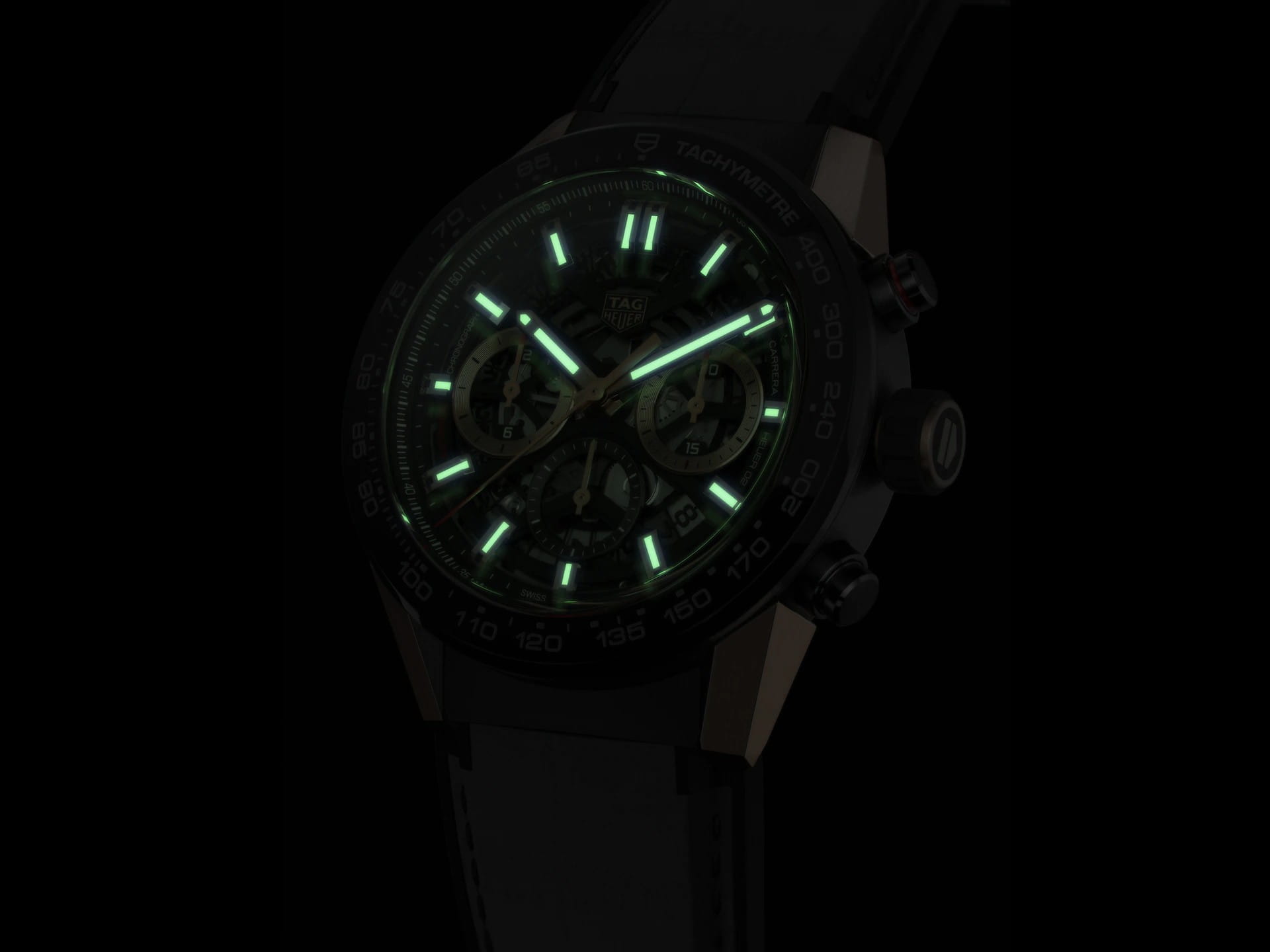 TAG Heuer TAG Heuer Carrera CBG2A50.FC6450 механические мужские часы часы крупный план черный циферблата