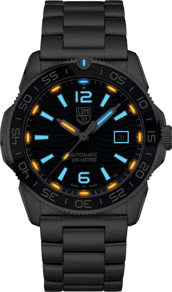 Luminox Luminox Pacific Diver XS.3104 , наручные мужские часы фото под углом
