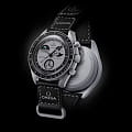 Часы Swatch x Omega Bioceramic Moonswatch Mission to EarthPhase SO33M700 фото 5